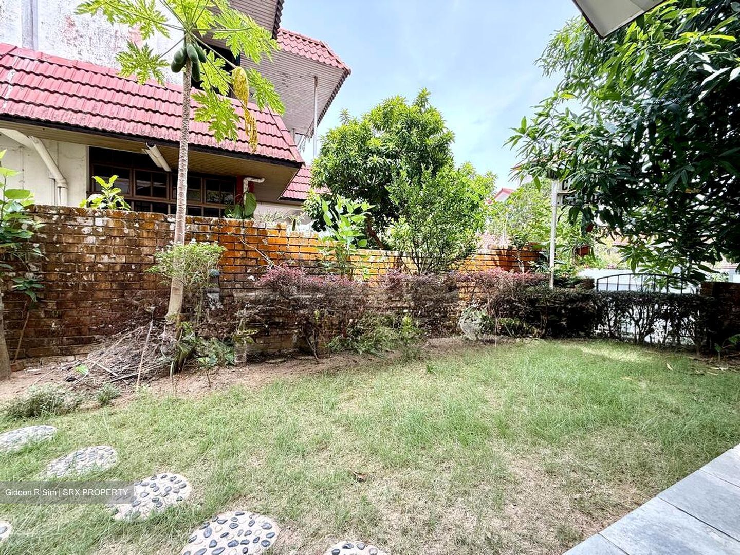 Seletar Garden (D28), Terrace #569218251